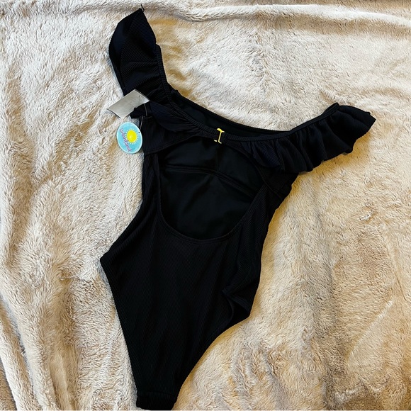 Black Ruffled One-Piece Swimsuit - Picture 5 of 6